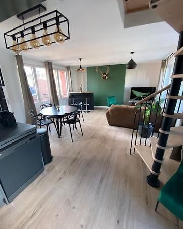 Duplex Proche Gare Vue Tour Perret Avec Parking Gratuit Apartment Amiens Ngoại thất bức ảnh